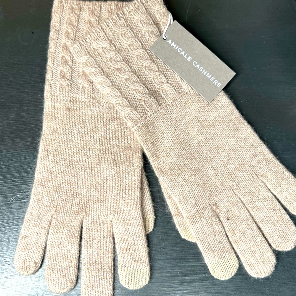 Amicale Cashmere Cable Knit Gloves, Beige NWT - Picture 3 of 6